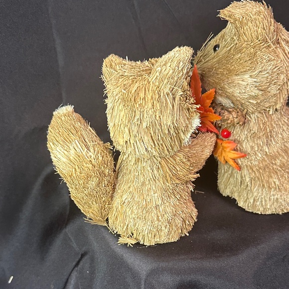 Adorable Straw Fox Decor Set with Orange Accents - Picture 4 of 4